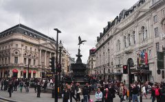 注冊(cè)英國(guó)公司后，董事能否以該公司名義辦理赴英簽證